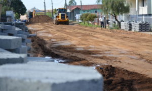 Três ruas do Bairro Monte Verde recebem pavimentação