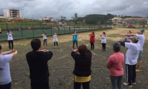 Bairro Cohab ganha grupo de caminhada orientada