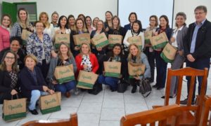 Morro da Fumaça recebe encontro de primeiras-damas da Amrec