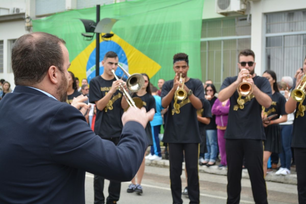 Amor à Pátria e conscientização no Desfile Cívico de Morro da Fumaça (FOTOS)