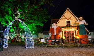 Com todos os protocolos de segurança, Morro da Fumaça receberá atrações de Natal itinerantes