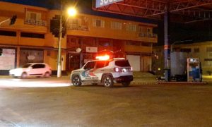 Polícia Militar intensifica fiscalização. Bar é fechado em Morro da Fumaça