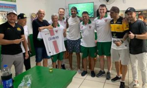 Quarentão do Rui Barbosa vence e Master estreia novo uniforme