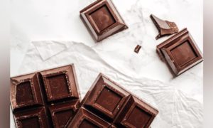 Dia Mundial do Chocolate: nutricionista explica que consumir de forma moderada traz benefícios