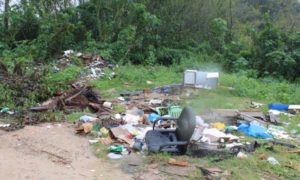 Fumaf flagra descarte irregular de lixo em Morro da Fumaça e conscientiza moradores