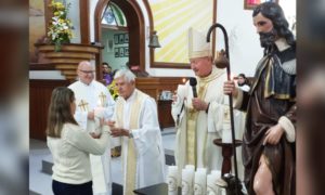 Missa e almoço encerram as festividades de São Roque