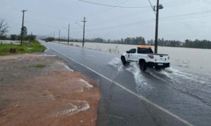 Lâmina de água na Rodovia Gregório Espíndola