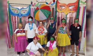 Apae Folia movimenta educandos e professores