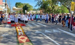 Corpus Christi é celebrado na Paróquia São Roque