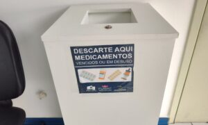 Secretaria de Saúde alerta sobre os riscos associados à automedicação e o descarte incorreto de medicamentos