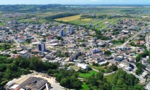 Santa Catarina enfrenta semana de calor intenso e baixa umidade do ar