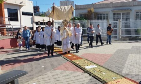 Celebração de Corpus Christi é marcada pela devoção e fé em Morro da Fumaça (Fotos)