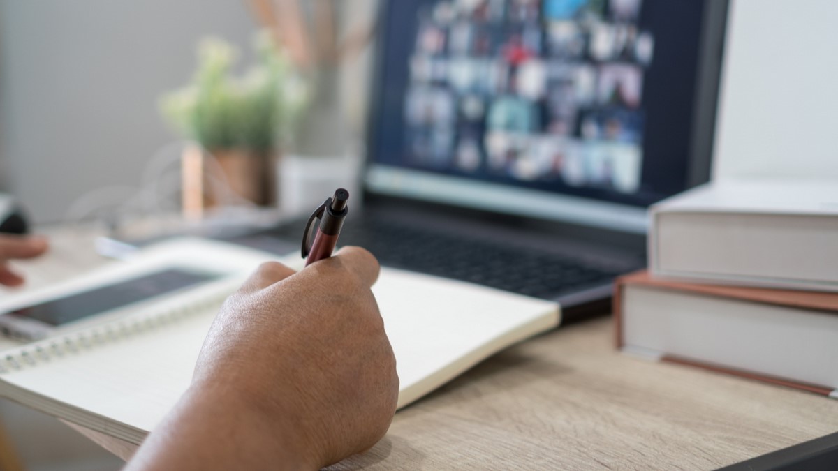 Curso de Administração EaD da Unesc: preparando profissionais para os desafios do mercado