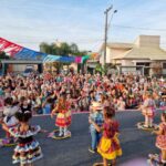 Escolas comemoram sucesso do início das festas juninas