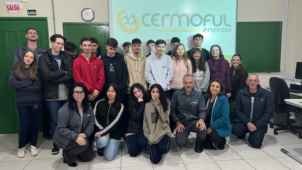 Cermoful promove educação energética na escola Vitório Búrigo
