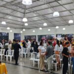 Casais participam de “Encontro de Namorados”