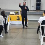 Casais participam de “Encontro de Namorados”