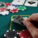 Dicas de torneios semanais de poker para lucrar no jogo