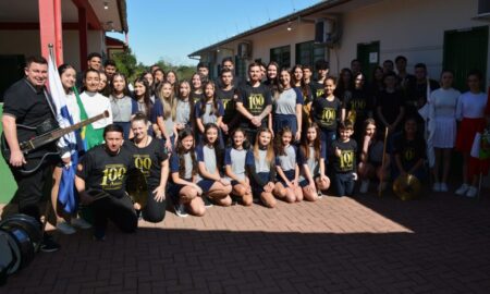 Escola Vitório Búrigo celebra centenário de fundação