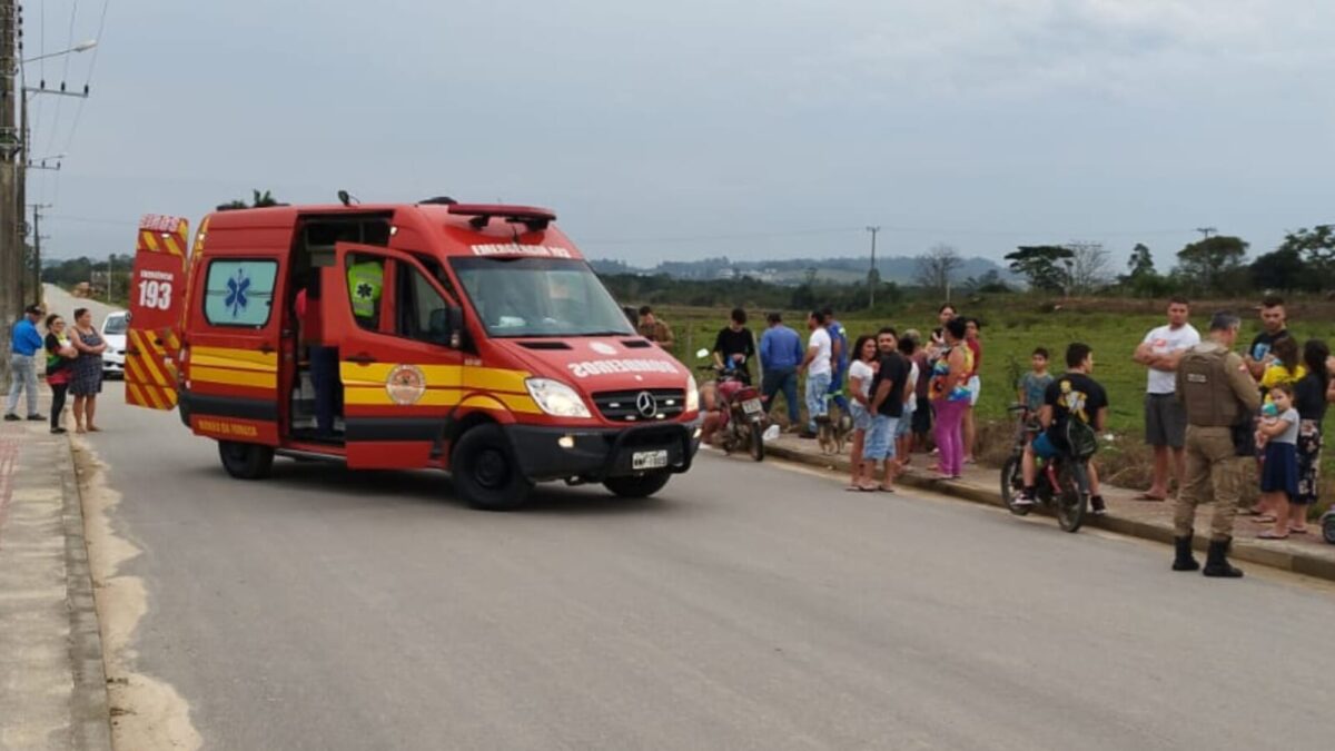 Bombeiros de Morro da Fumaça atendem vítimas de acidente de trânsito no Rio Vargedo