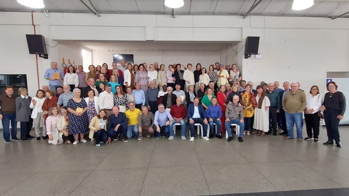 Encontro de amigos repleto de saudades e boas lembranças