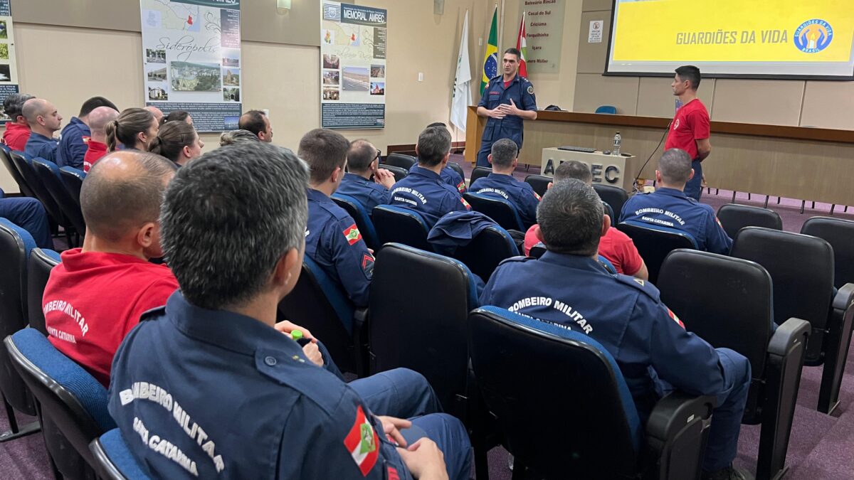 Bombeiros participam de Curso de Prevenção à Saúde Mental