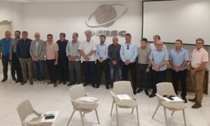 Presidentes de cooperativas da Fecoerusc participam de reunião na OCESC