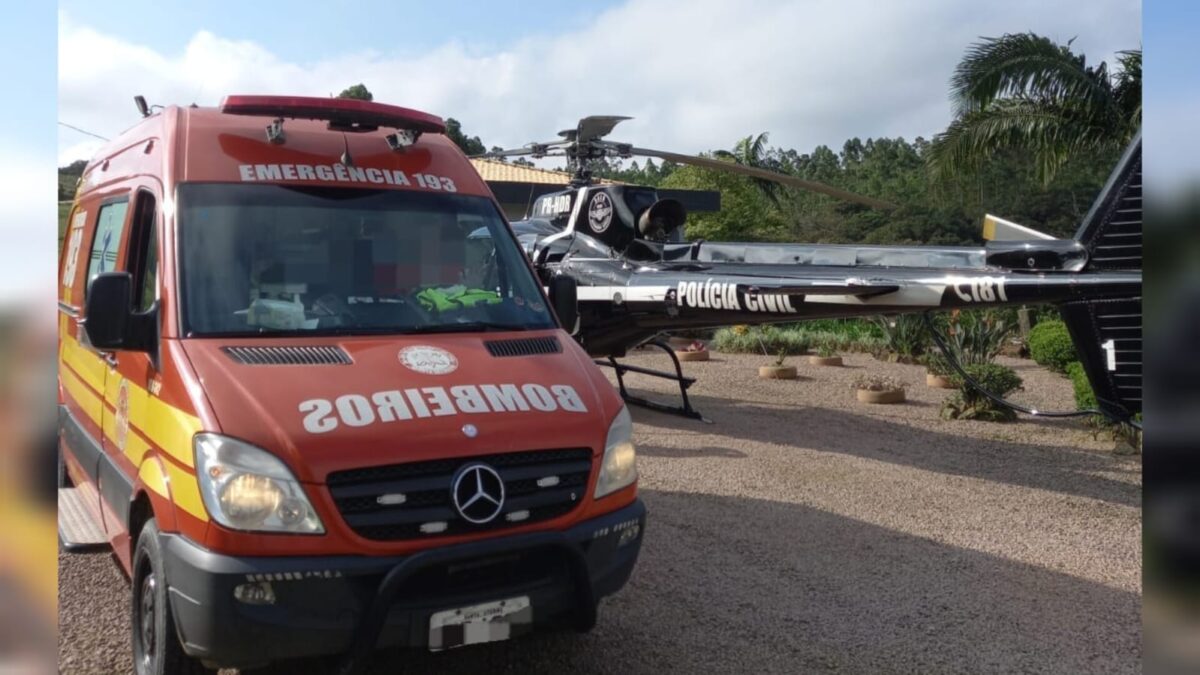 Bombeiros de Morro da Fumaça socorrem mulher que caiu de escada em Treze de Maio