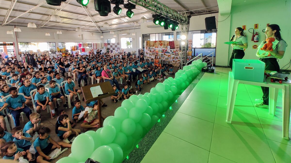 Alegria e entusiasmo marcam abertura da VIII edição da Feira do Livro e Cultura de Morro da Fumaça