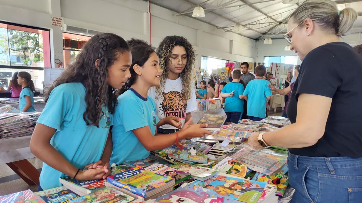 Feira do Livro e Cultura de Morro da Fumaça supera expectativas e registra público recorde