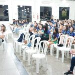 Camilla Pagnan inspira jovens atletas em palestra sobre desenvolvimento mental