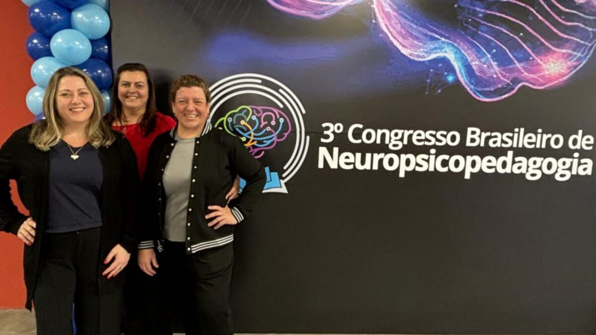 Profissionais de Morro da Fumaça participam do 3º Congresso de Neuropsicopedagogia