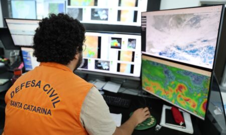 Chuva ganha intensidade em Santa Catarina e instabilidade forte atinge quase todo o estado