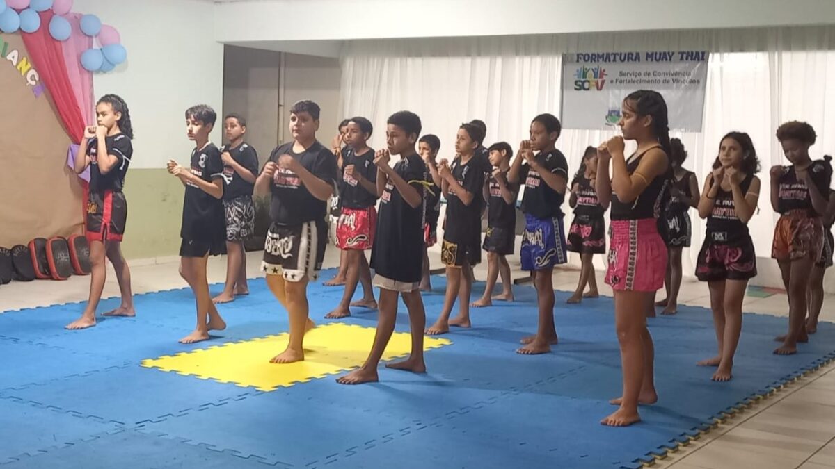 Centro de Convivência forma segunda turma de Muaythai