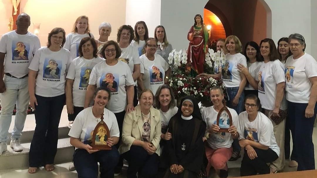 Último dia da Festa em Honra a Santa Luzia, no Bairro Jussara