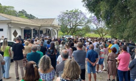 Dia de Finados: missa e memórias no Cemitério São Roque