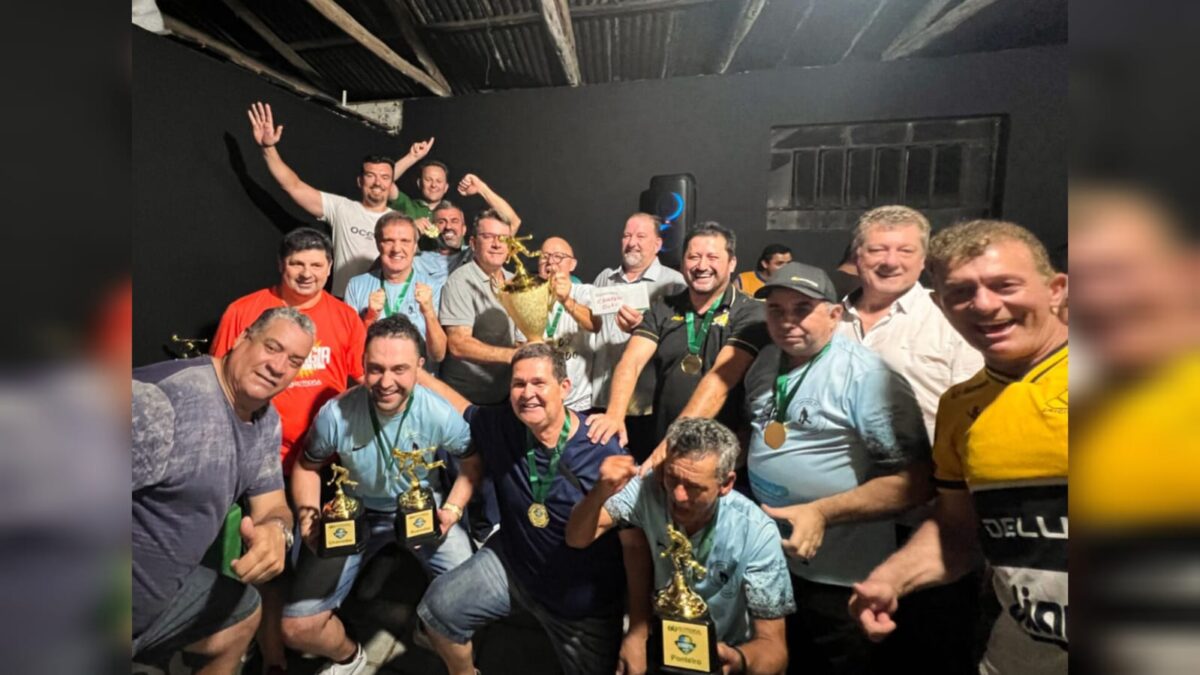 Amigos do PV é o grande Campeão da Copa Cermoful de Bocha - Taça 60 Anos