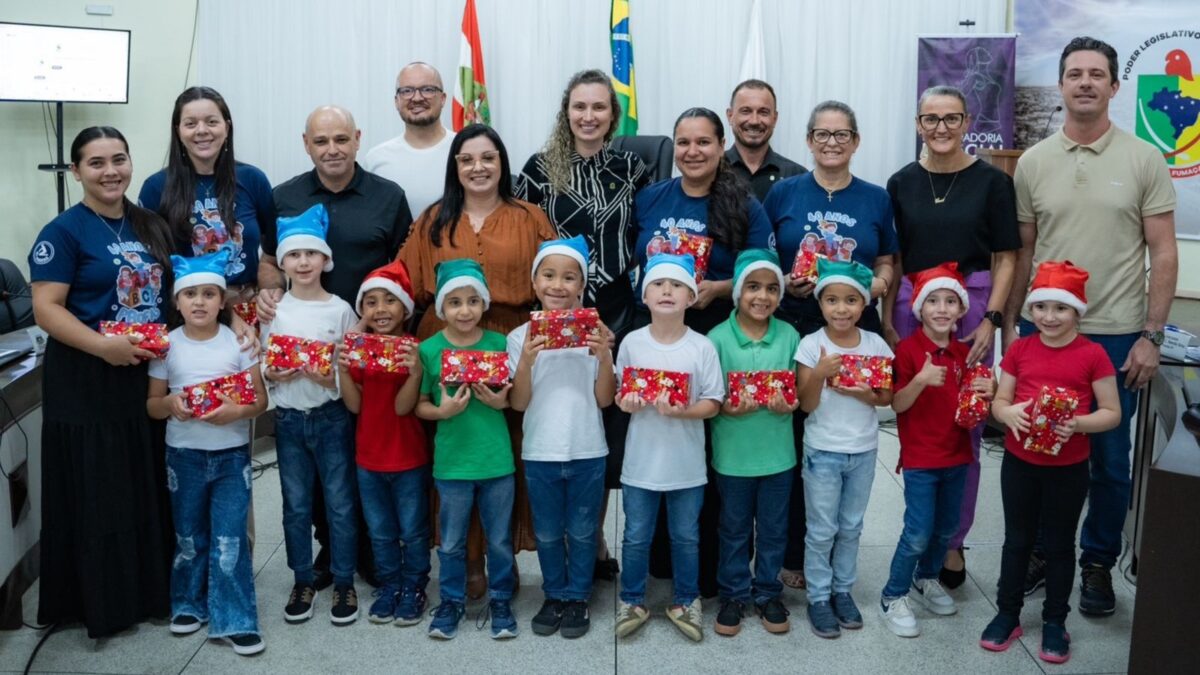 Profas realiza apresentação na Câmara e agradece parceria com os vereadores