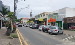 Comércio de Morro da Fumaça abre neste domingo com horário especial de Natal