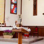 Padre Carlos Weck se despede de Morro da Fumaça com missa emocionante de Natal