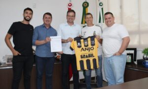 FME de Morro da Fumaça renova parceria com o Anjos do Futsal