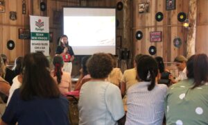 Evento com mulheres agricultoras reúne mais de 100 participantes