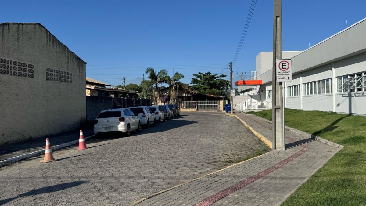 Mudança no trânsito: Rua de acesso à Escola Vicente Guollo terá sentido único a partir desta segunda-feira (17)